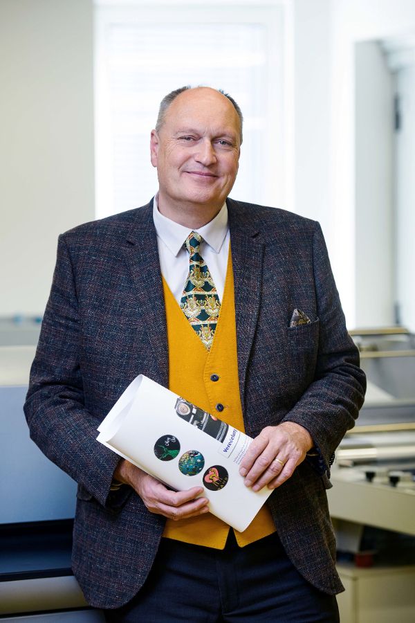 Portrait von Volkmar Triebel, Geschäftsführer von Printpark Widmann GmbH.