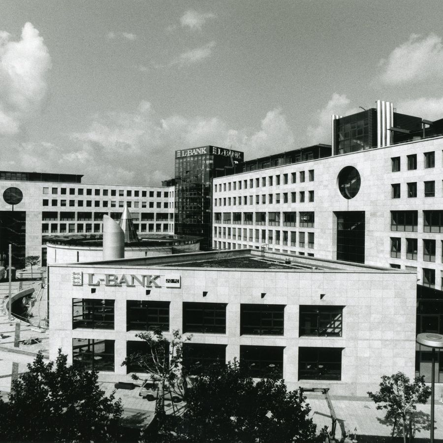 Das Gebäude der L-Bank in Stuttgart im Jahr 1998